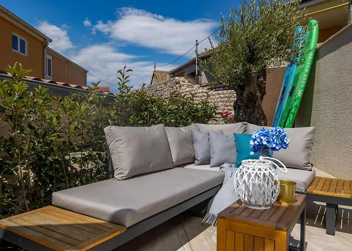 Aenona Tatil Evi