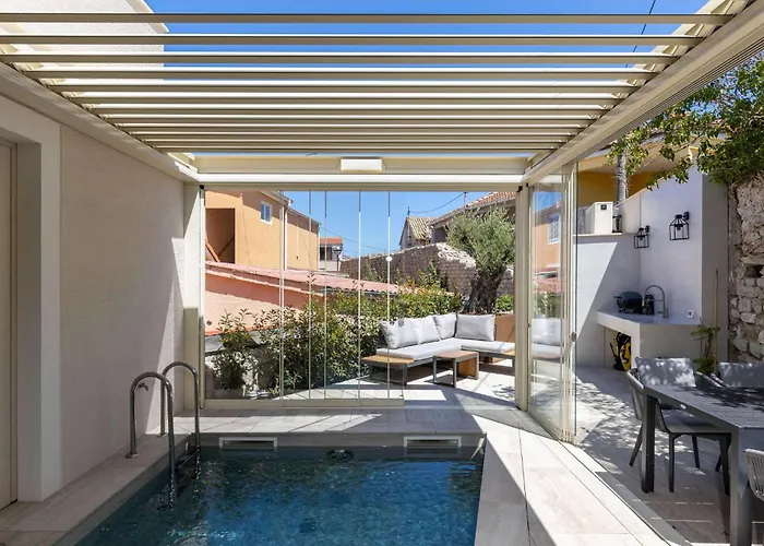Aenona Tatil Evi *